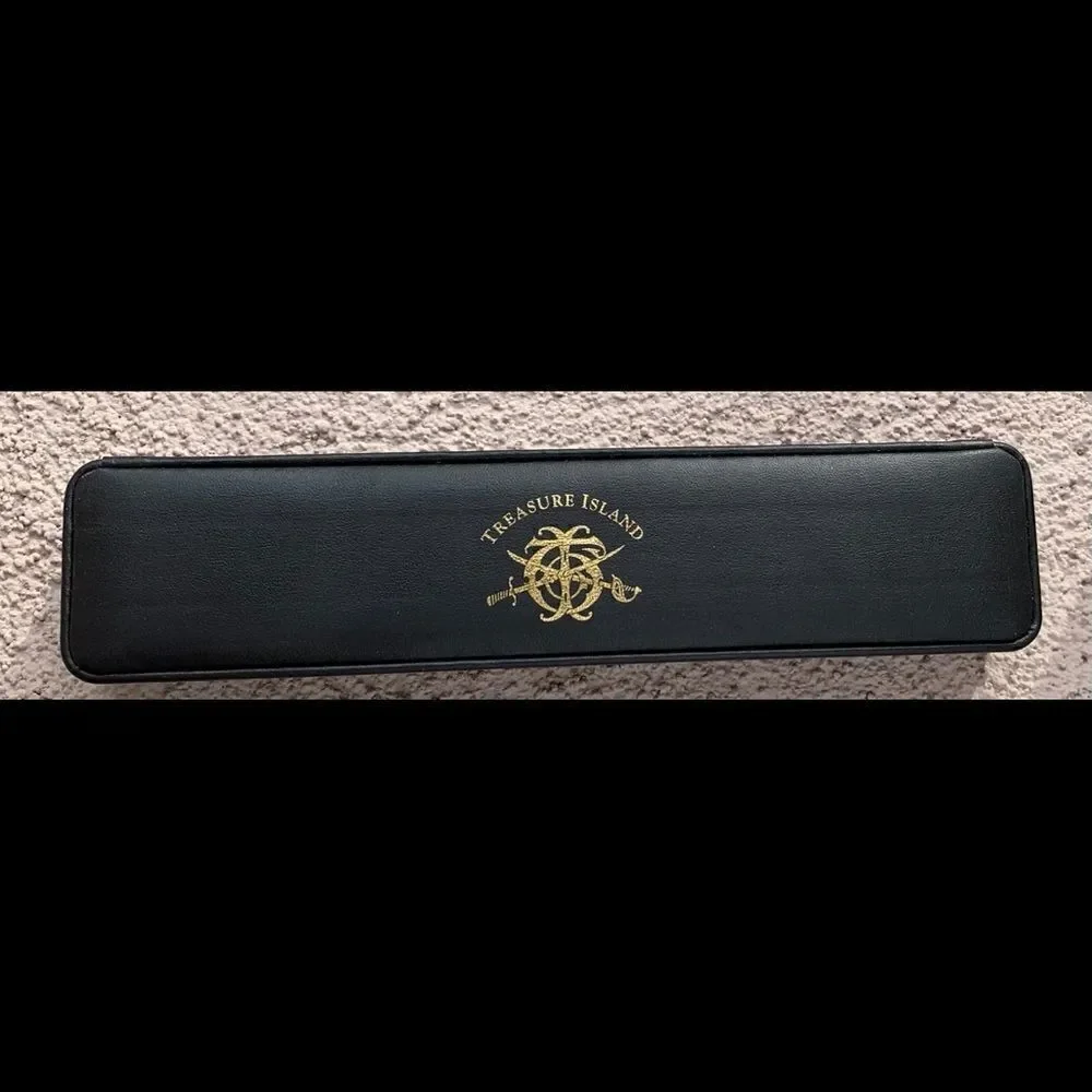 Pedre Brand Treasure Island Casino Las Vegas Now TI Logo Watch With Case Used